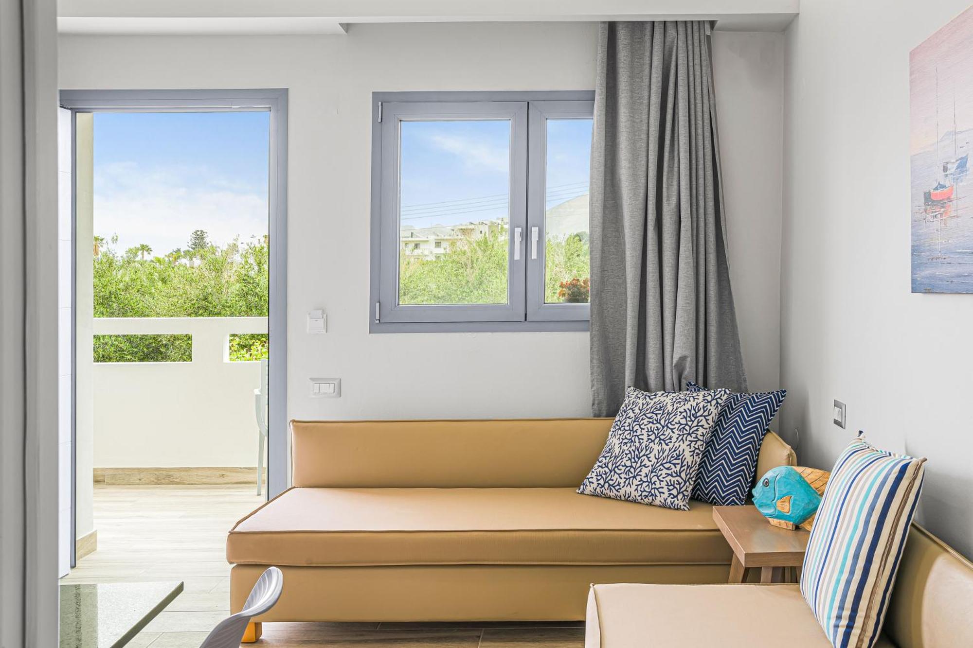 Sergiani Garden Hotel Apartments Stalida 外观 照片