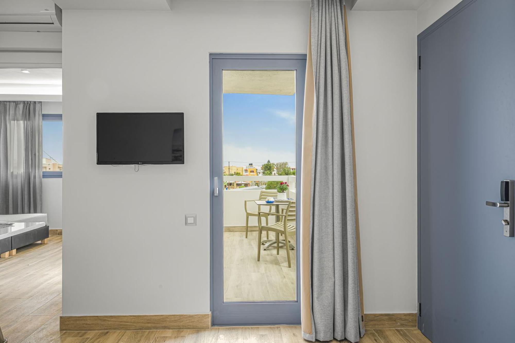 Sergiani Garden Hotel Apartments Stalida 外观 照片