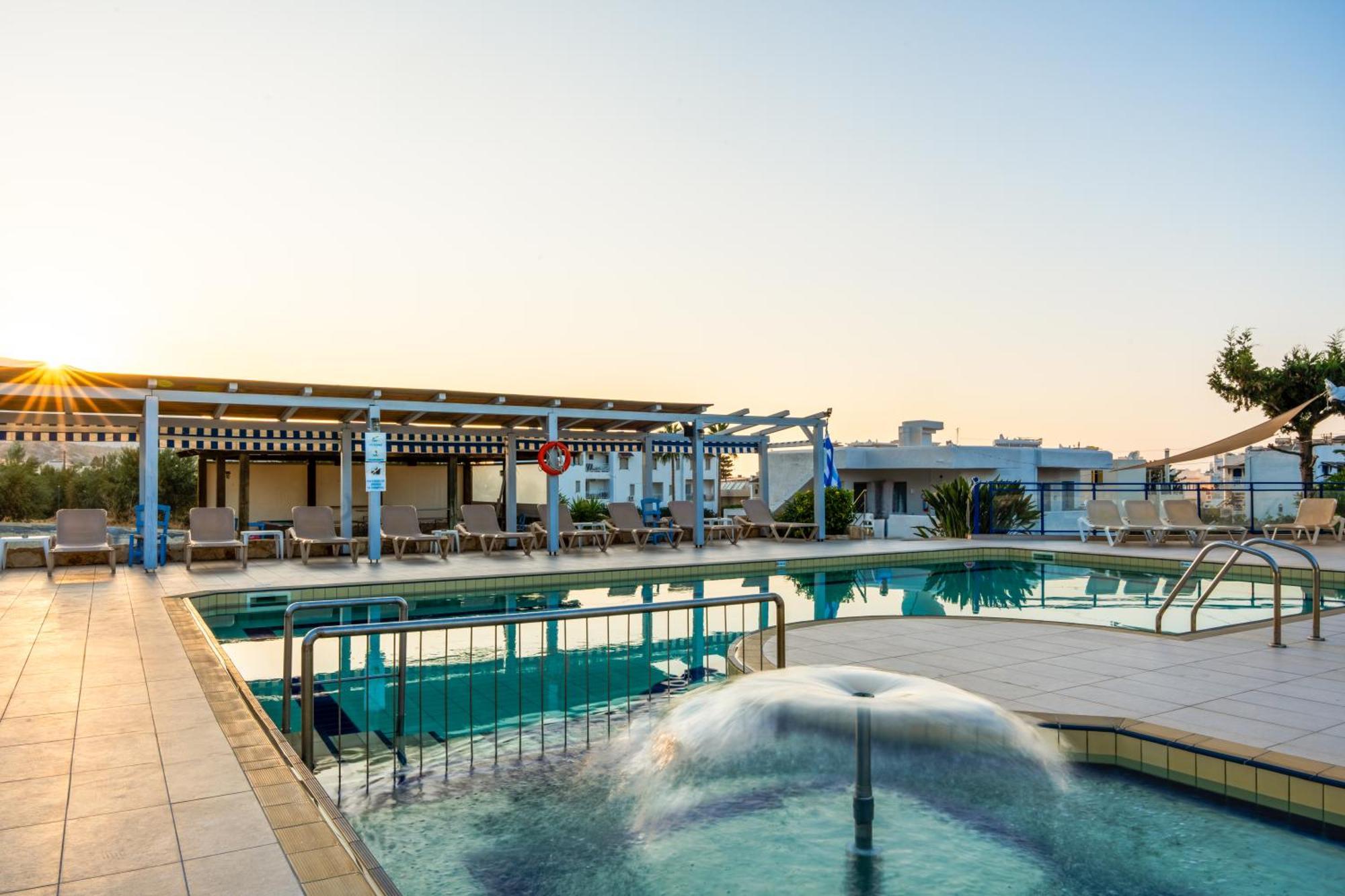 Sergiani Garden Hotel Apartments Stalida 外观 照片